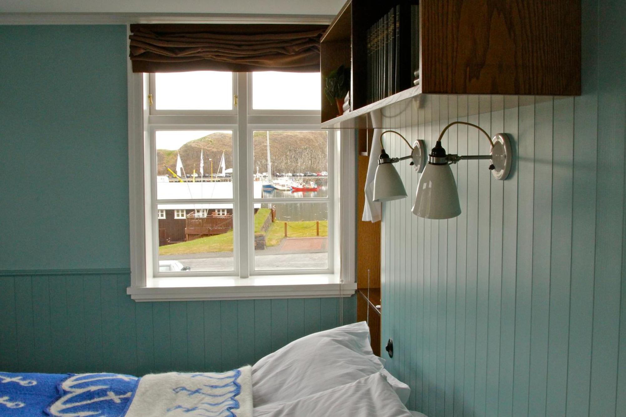 Hotel Egilsen สติกกิชฮอลเมอร์ ภายนอก รูปภาพ